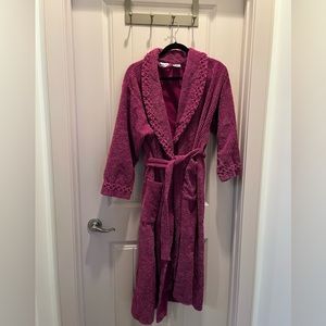 Vanity Fair Vintage maroon chenille robe with shawl collar and tie belt